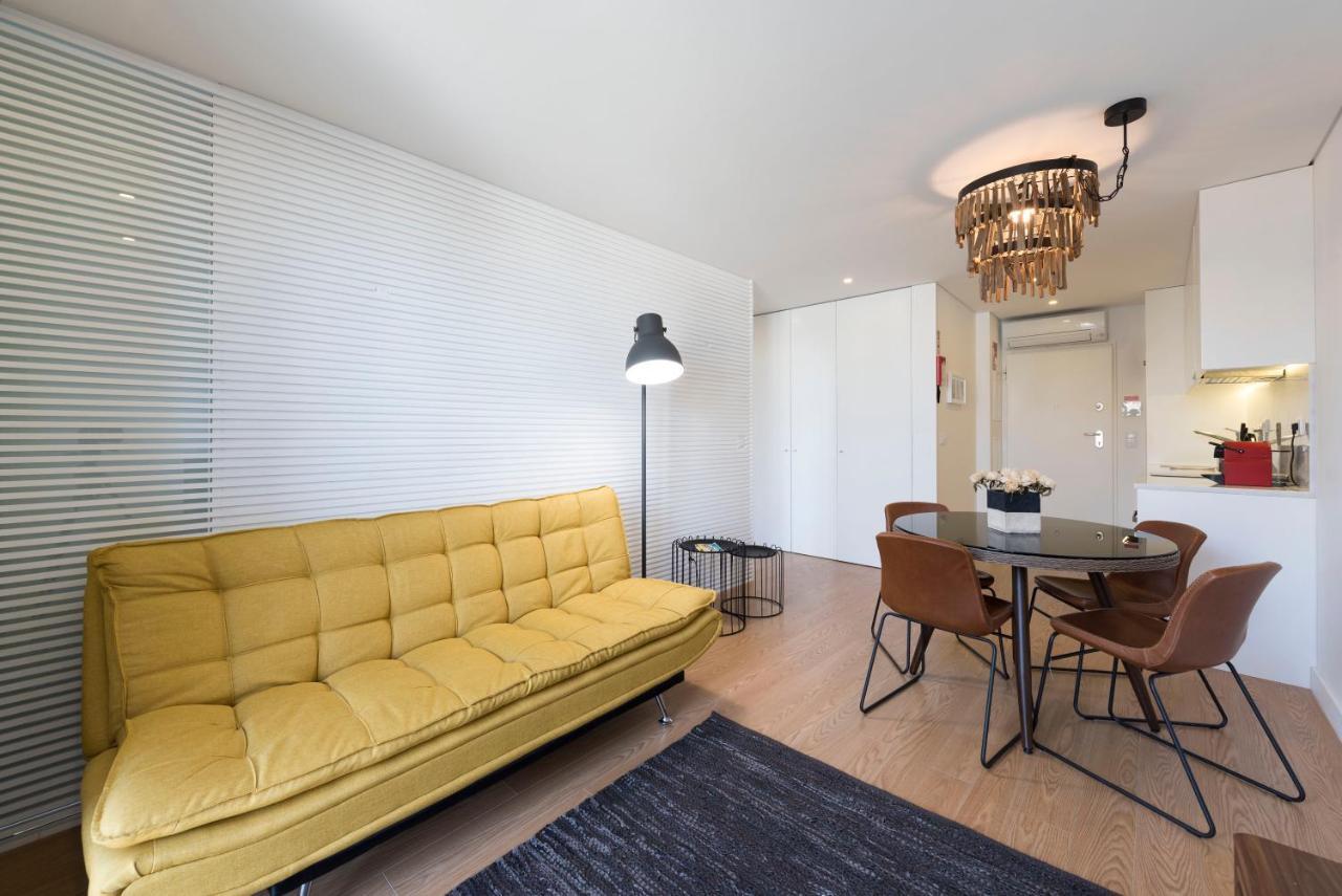 Lovelystay - Central Flat W/ Ac & Balcony 波尔图 外观 照片